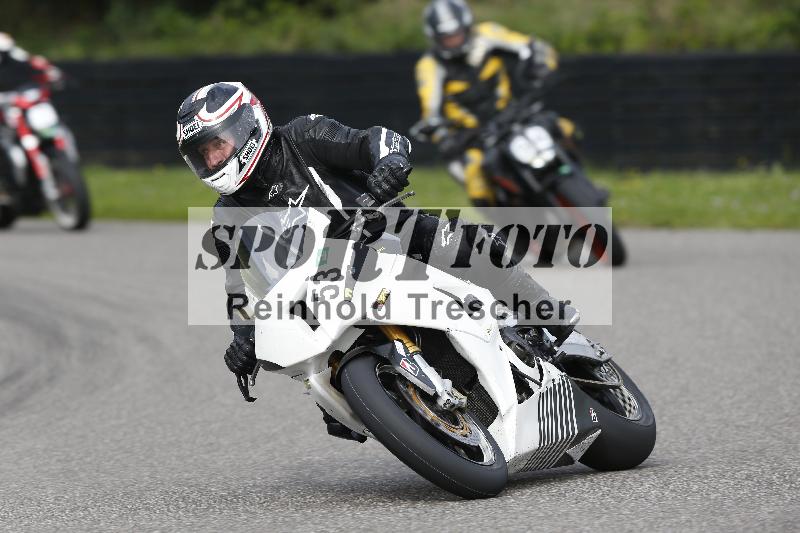 /53 16.09.2025 Track Day Domi Aegerter ADR/Gruppe gruen/53